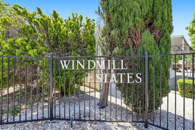 575 San Pedro 8, Morgan Hill, CA 95037