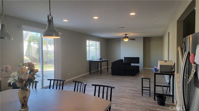 846 Santona CT, Perris, CA 92571