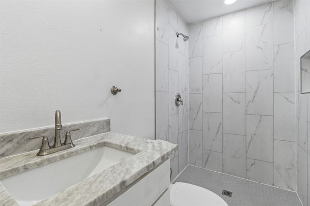 2942 Townsend Drive, Dallas, TX 75229