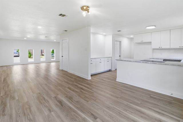 2942 Townsend Drive, Dallas, TX 75229