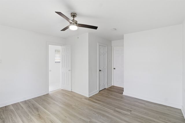 2942 Townsend Drive, Dallas, TX 75229