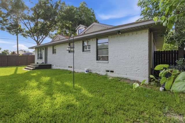 2942 Townsend Drive, Dallas, TX 75229