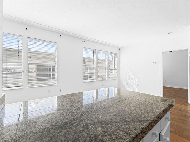 1027 Pennsylvania Ave 206, Miami Beach, FL 33139