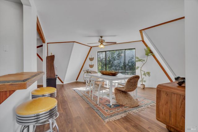 203 Blue Cove Ct, Napa, CA 94558