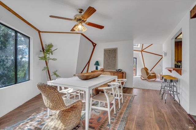 203 Blue Cove Ct, Napa, CA 94558