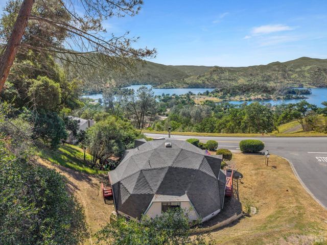 203 Blue Cove Ct, Napa, CA 94558