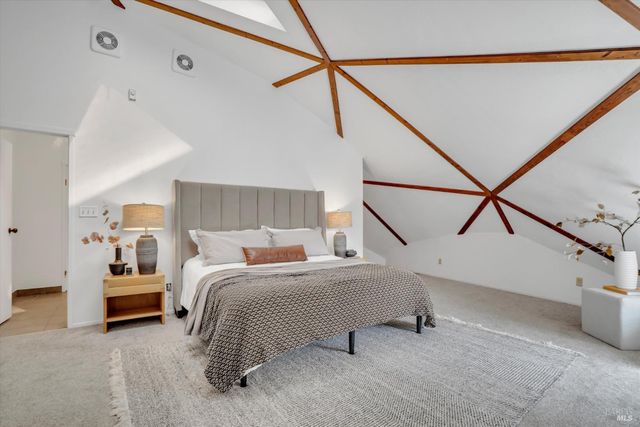 203 Blue Cove Ct, Napa, CA 94558