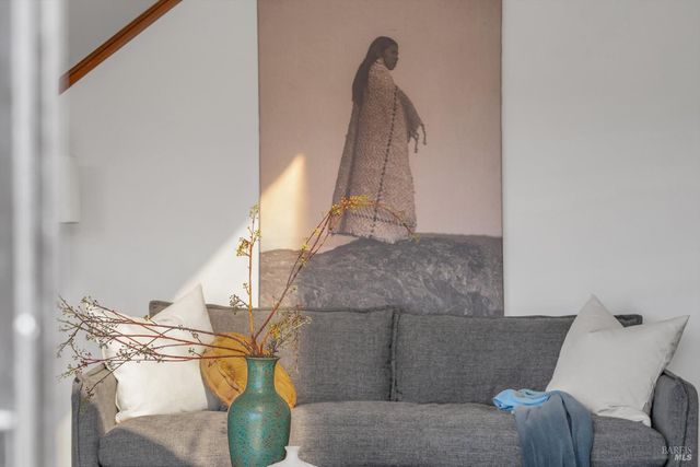 203 Blue Cove Ct, Napa, CA 94558