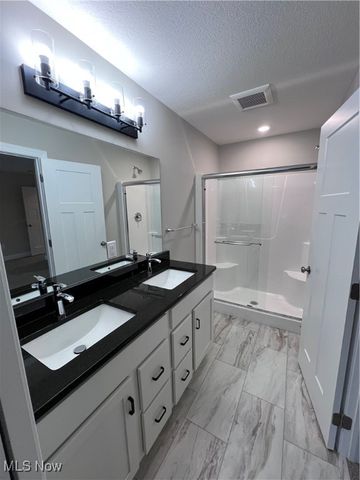 5403 Winding Creek Drive, Ravenna, OH 44266