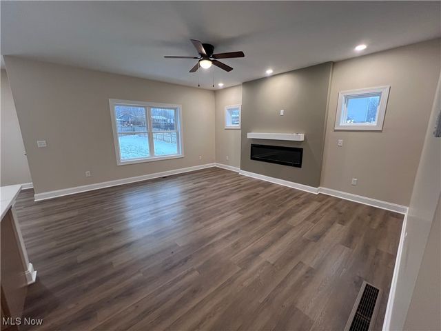 5403 Winding Creek Drive, Ravenna, OH 44266