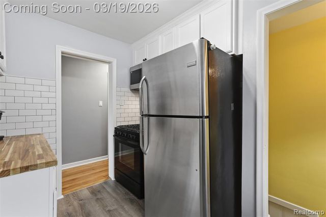 6789 Larme Avenue, Allen Park, MI 48101