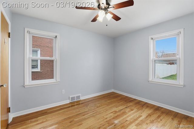 6789 Larme Avenue, Allen Park, MI 48101