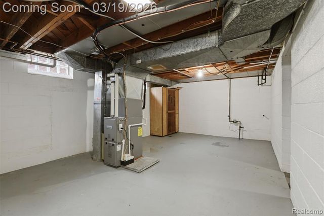 6789 Larme Avenue, Allen Park, MI 48101