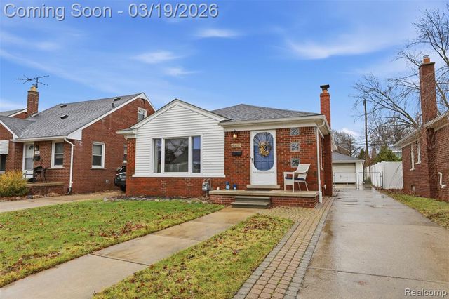 6789 Larme Avenue, Allen Park, MI 48101