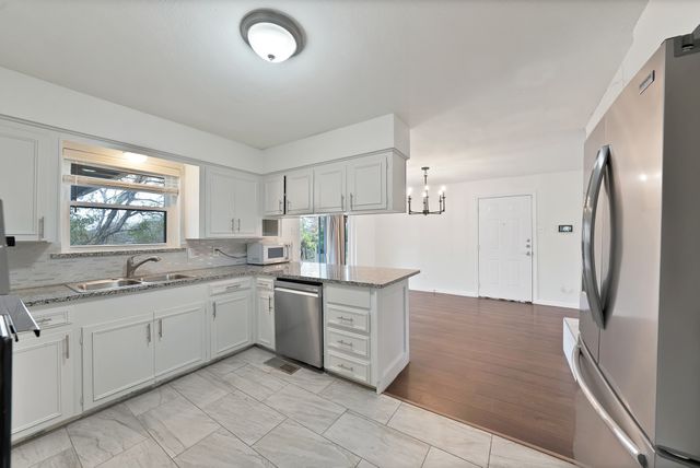 1205 Golden Trophy Drive, Dallas, TX 75232