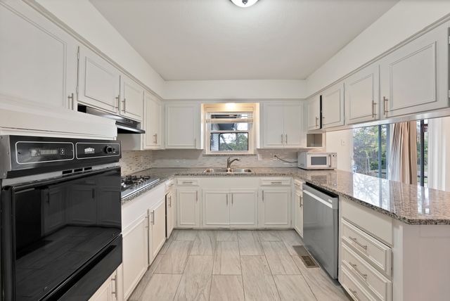1205 Golden Trophy Drive, Dallas, TX 75232