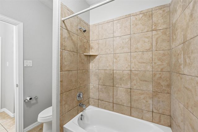 640 Swift Current Drive, Crowley, TX 76036