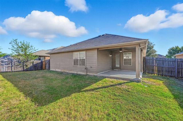 640 Swift Current Drive, Crowley, TX 76036
