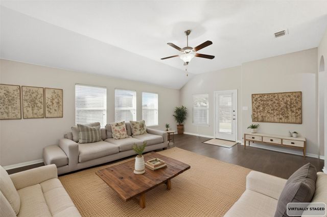 640 Swift Current Drive, Crowley, TX 76036