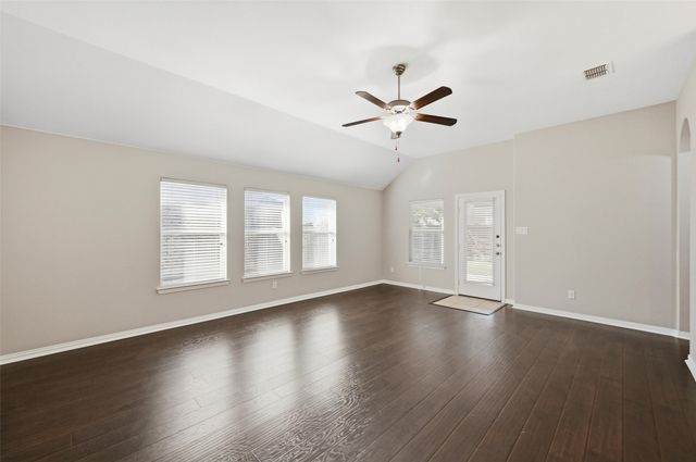 640 Swift Current Drive, Crowley, TX 76036