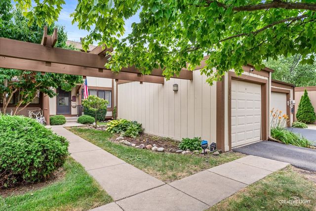659 Glacier Trail, Roselle, IL 60172