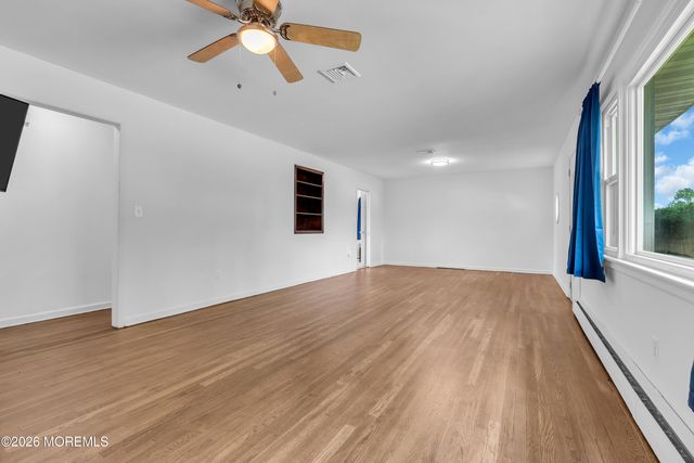 1108 Anchor Avenue, Beachwood, NJ 08722