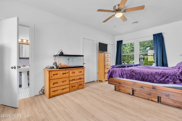 1108 Anchor Avenue, Beachwood, NJ 08722
