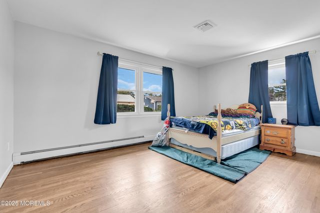 1108 Anchor Avenue, Beachwood, NJ 08722