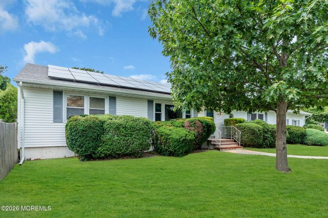 1108 Anchor Avenue, Beachwood, NJ 08722