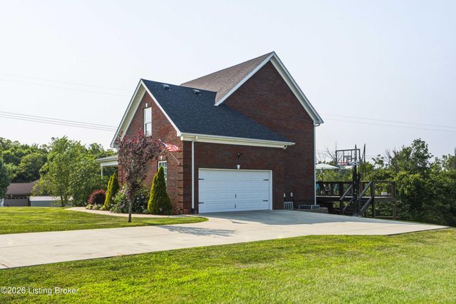 685 Lincoln Trace, Taylorsville, KY 40071