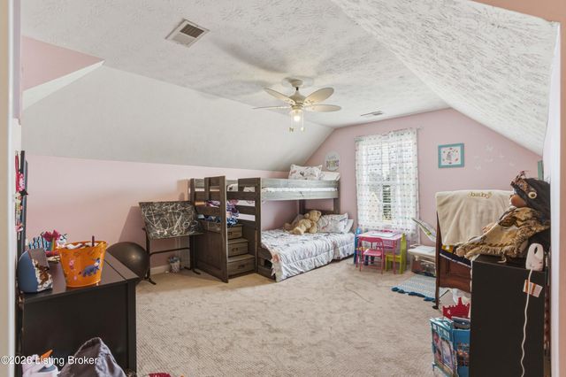 685 Lincoln Trace, Taylorsville, KY 40071