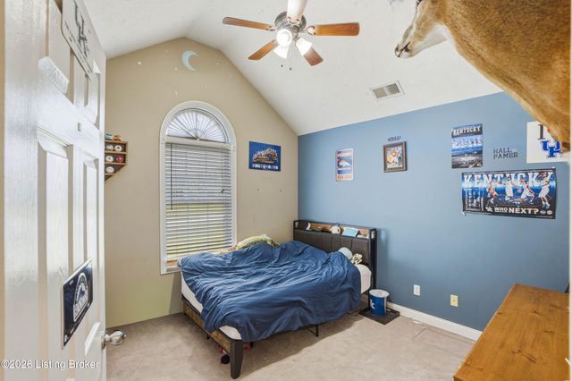 685 Lincoln Trace, Taylorsville, KY 40071