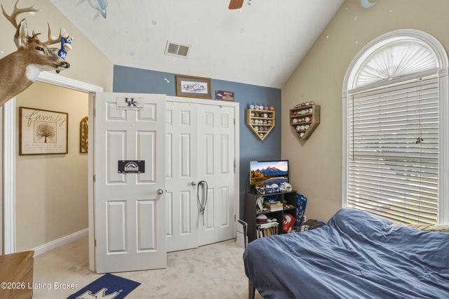 685 Lincoln Trace, Taylorsville, KY 40071