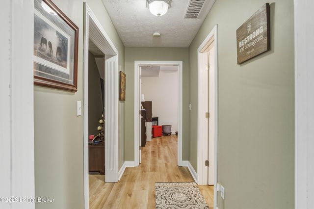 685 Lincoln Trace, Taylorsville, KY 40071