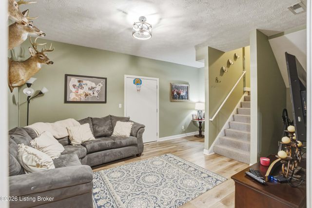 685 Lincoln Trace, Taylorsville, KY 40071