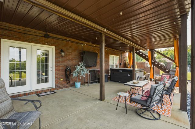 685 Lincoln Trace, Taylorsville, KY 40071