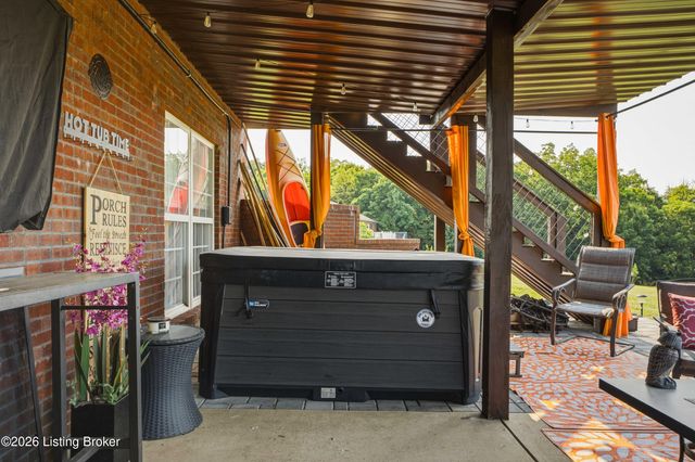 685 Lincoln Trace, Taylorsville, KY 40071