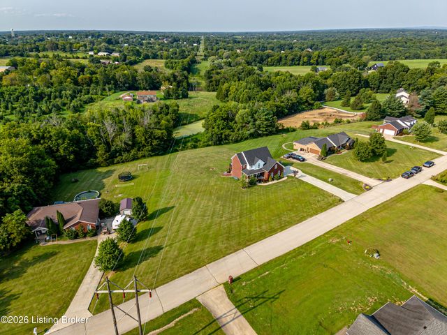685 Lincoln Trace, Taylorsville, KY 40071