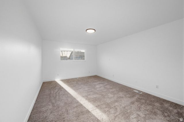 1062 E DIAMOND WAY, Sandy, UT 84094