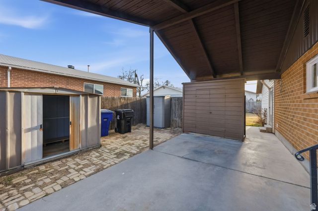 1062 E DIAMOND WAY, Sandy, UT 84094