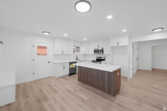 1062 E DIAMOND WAY, Sandy, UT 84094