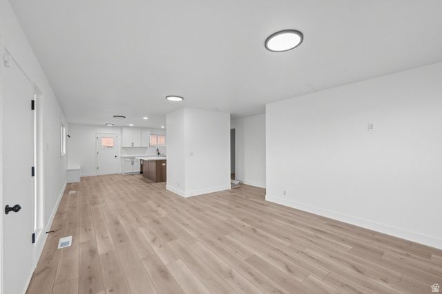 1062 E DIAMOND WAY, Sandy, UT 84094