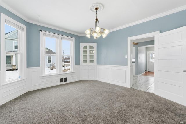 708 E Center Street, Warsaw, IN 46580