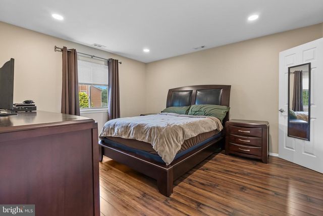 604 WOODHOLLOW DR, Marlton, NJ 08053