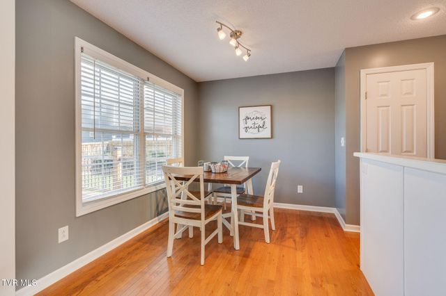 102 Wyntuck Lane, Johnson City, TN 37615