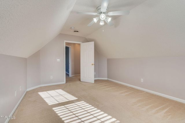 102 Wyntuck Lane, Johnson City, TN 37615