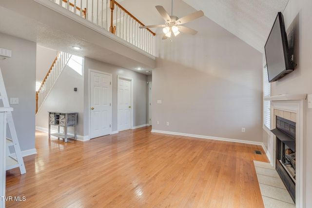 102 Wyntuck Lane, Johnson City, TN 37615