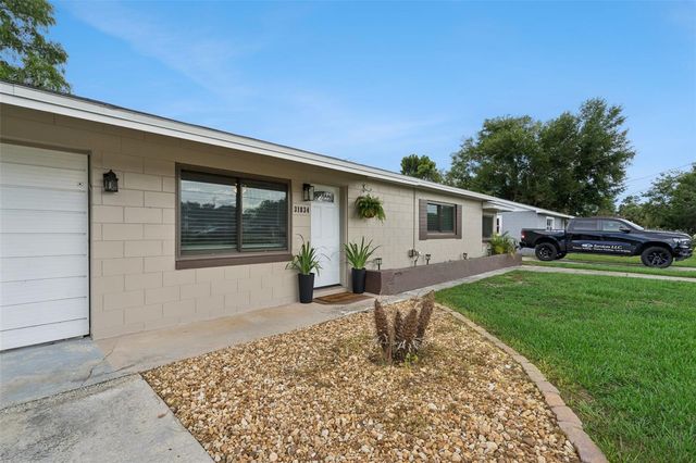 31834 BLANTON LANE, Tavares, FL 32778