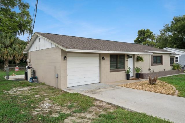 31834 BLANTON LANE, Tavares, FL 32778