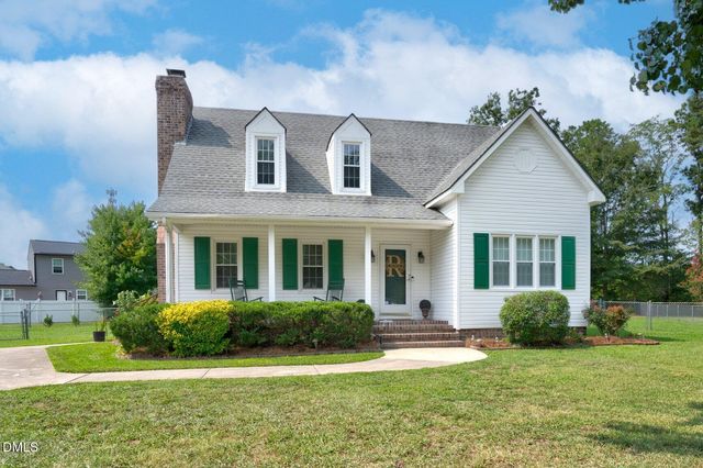 128 S Applewood Court, Rocky Mount, NC 27803